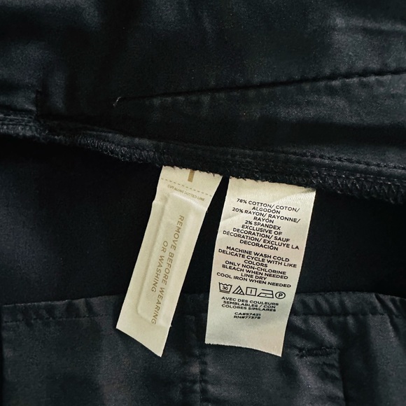 New Ann Taylor Navy Blue Shorts with White Scalloped Trip and Side Zip. US8 - Picture 7 of 12